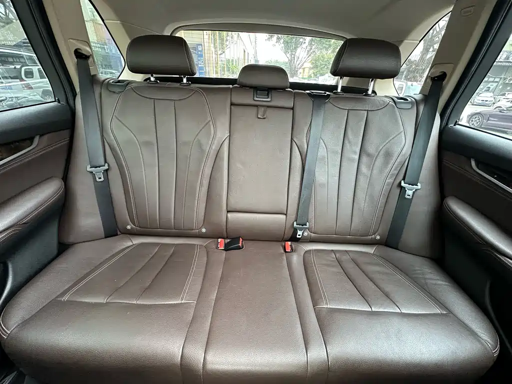 BMW X5 (Import) — миниатюра 7