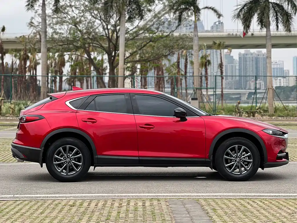 MAZDA CX 4