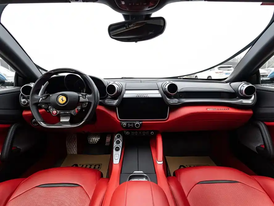 Ferrari GTC4Lusso — миниатюра 6