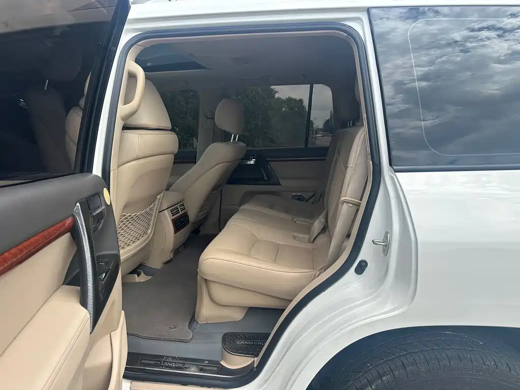 Toyota Land Cruiser — миниатюра 4