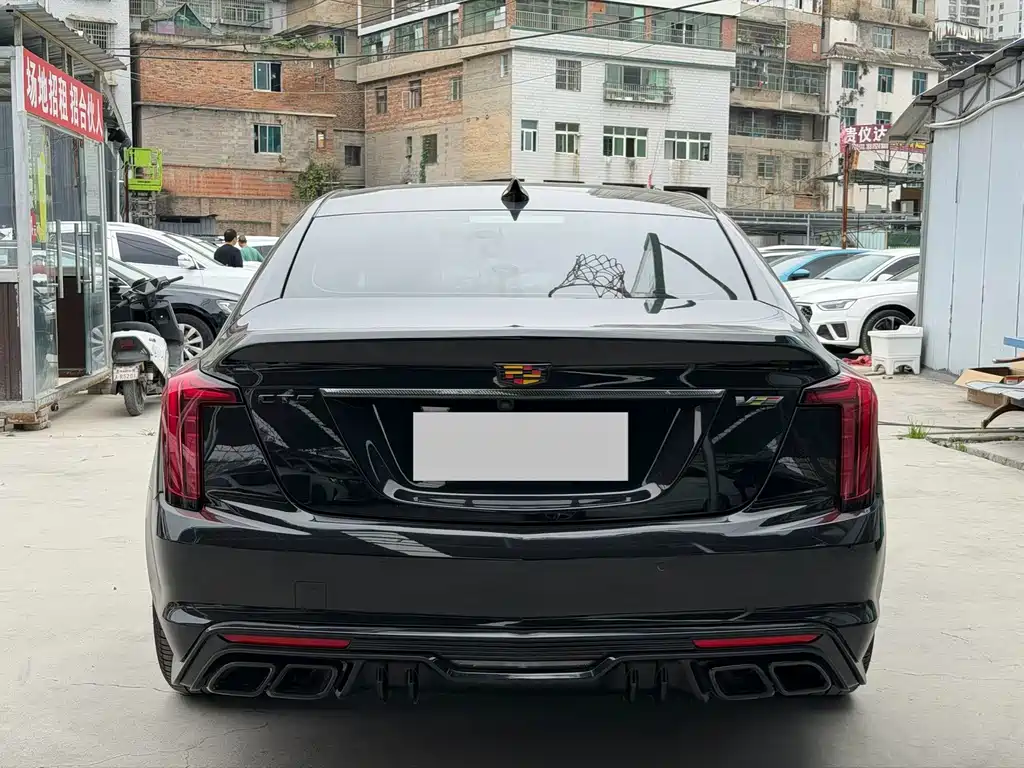 Cadillac CT5 — миниатюра 8