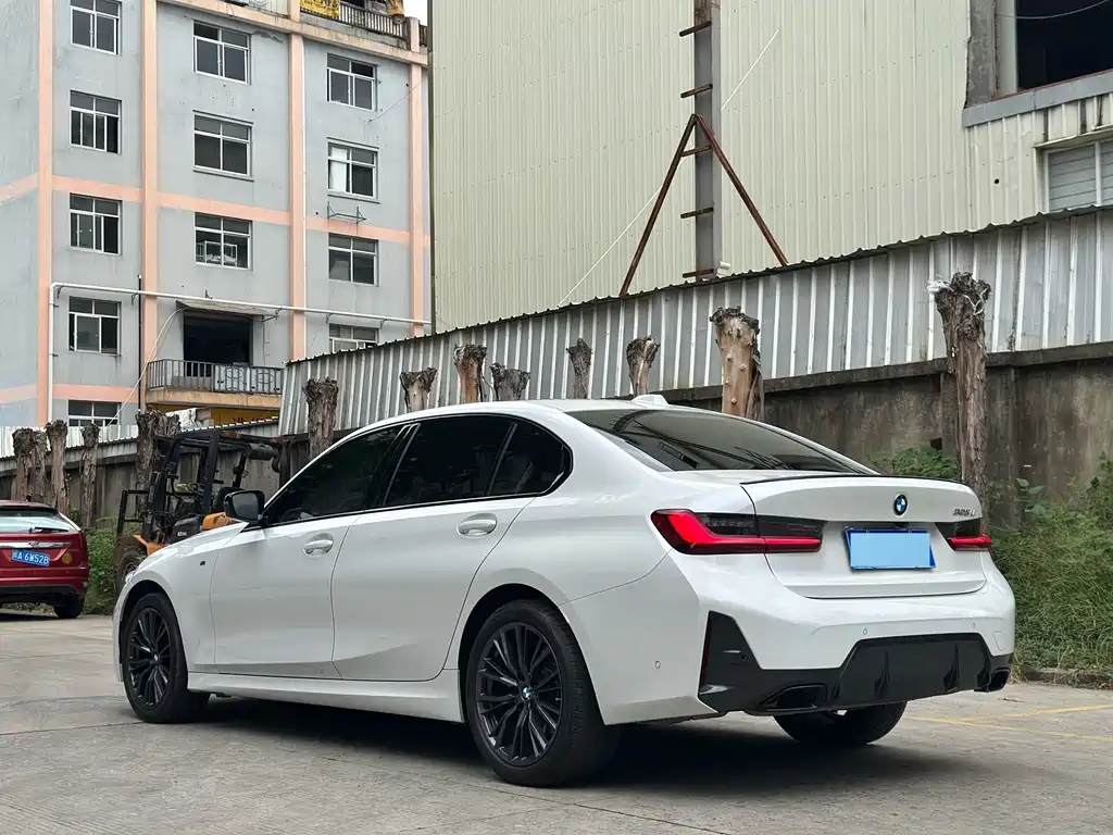 BMW 3 Series — миниатюра 4