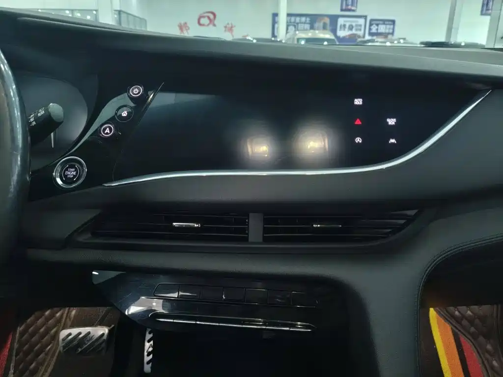 Buick Enclave — миниатюра 10
