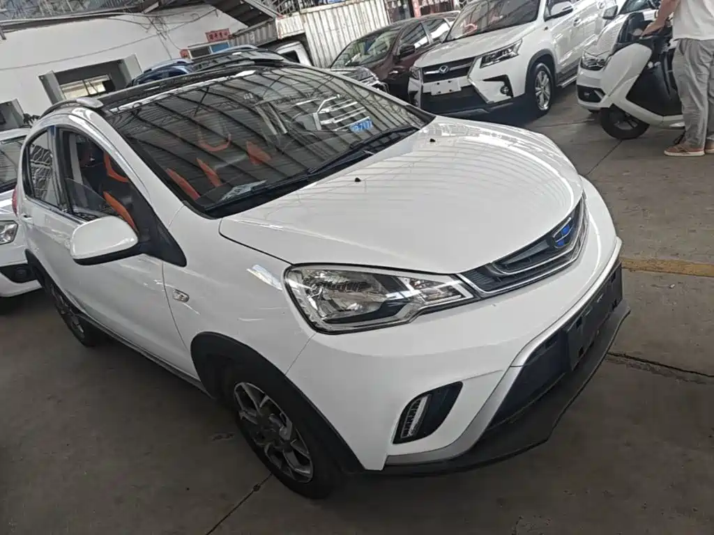 Geely Vision X1 — миниатюра 4