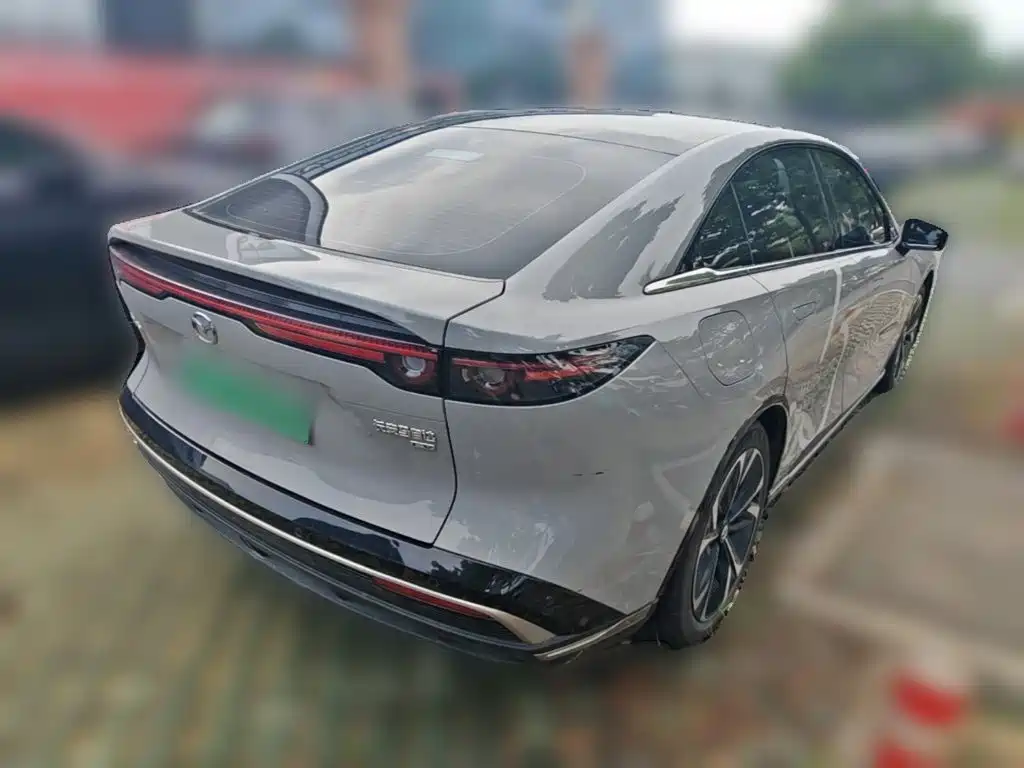 Mazda EZ-6 — миниатюра 12