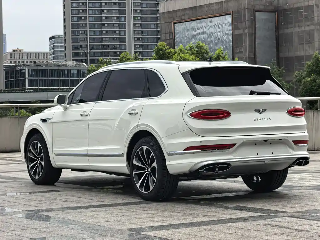 Bentley Bentayga 2023 4.0T V8