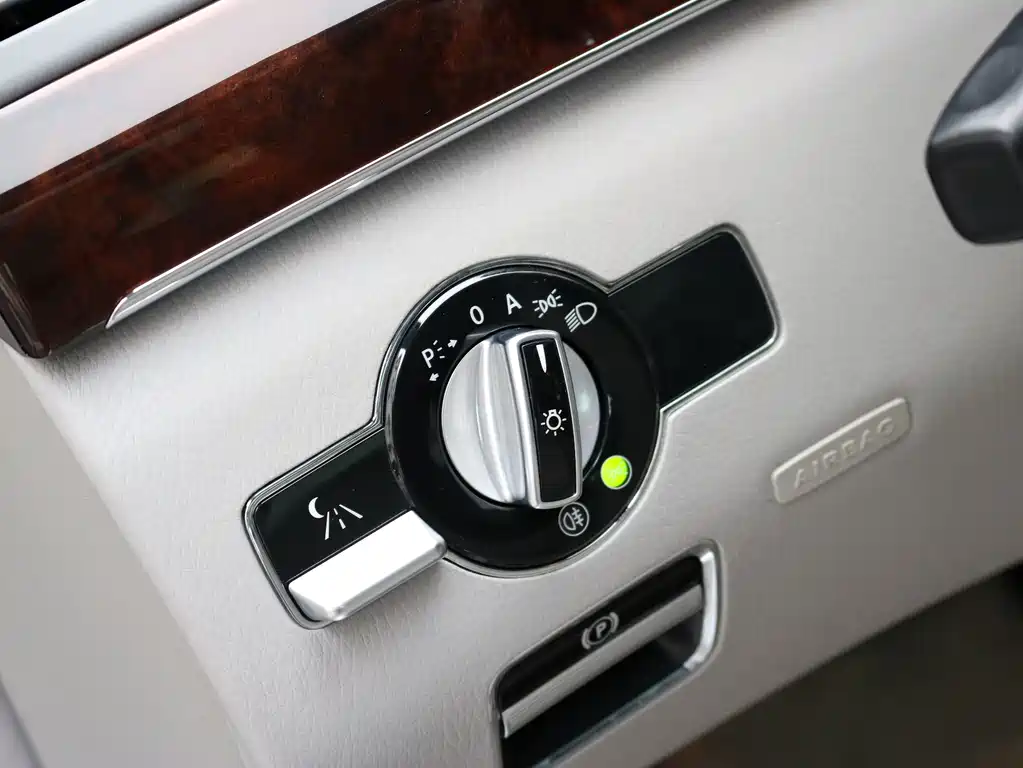 Mercedes-Benz S-Class — миниатюра 14