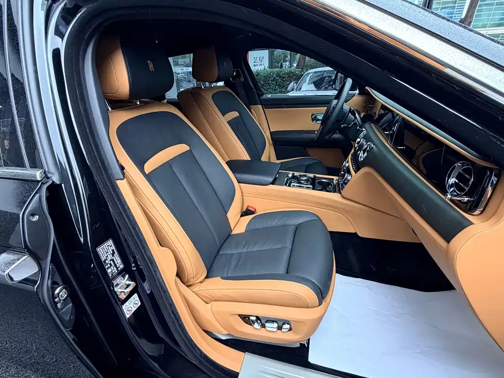 Rolls-Royce Ghost — миниатюра 4