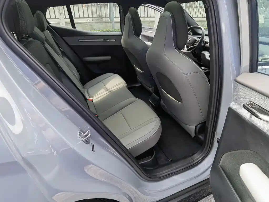 Volvo EX30 — миниатюра 15