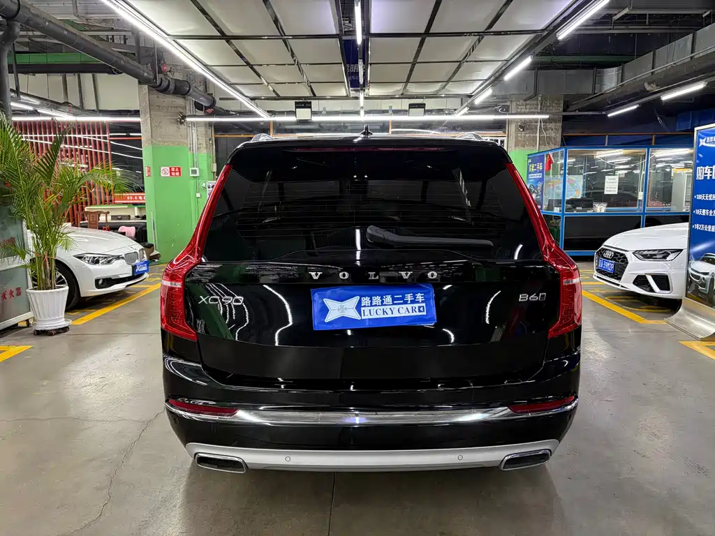 Volvo XC90 — миниатюра 5