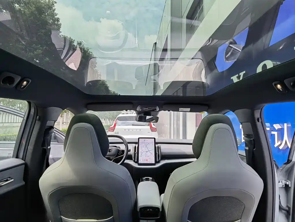 Volvo EX30 — миниатюра 17