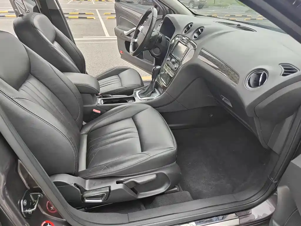 Ford Mondeo Zhisheng — миниатюра 8
