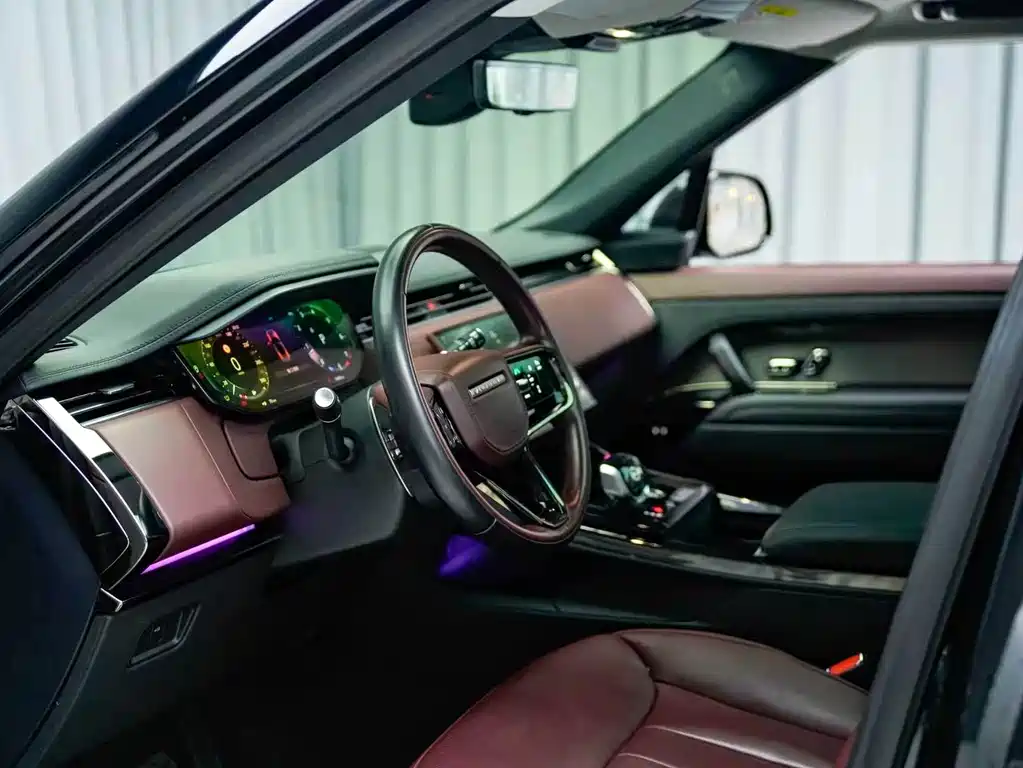 Land Rover Range Rover Sport 2024 — фото 18