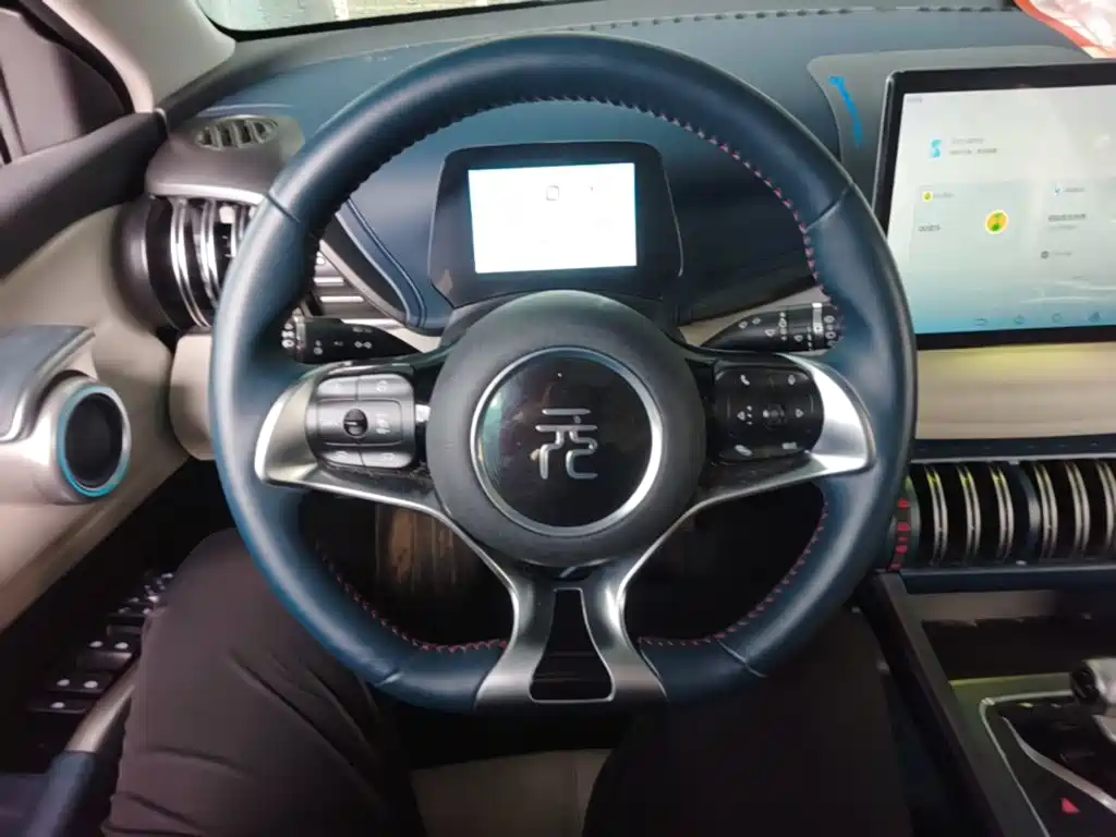 BYD Yuan Plus — миниатюра 11