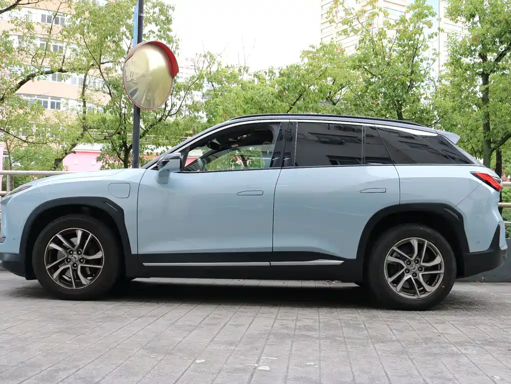 NIO ES6 — миниатюра 2