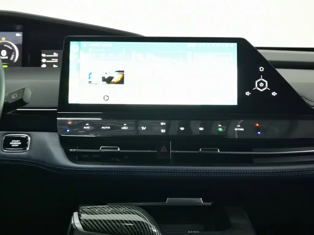 Changan UNI-K iDD — миниатюра 12