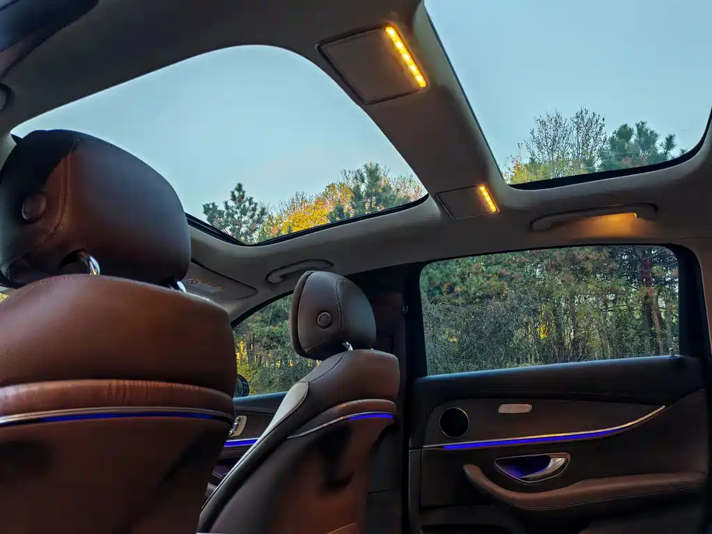 MERCEDES-BENZ E CLASS