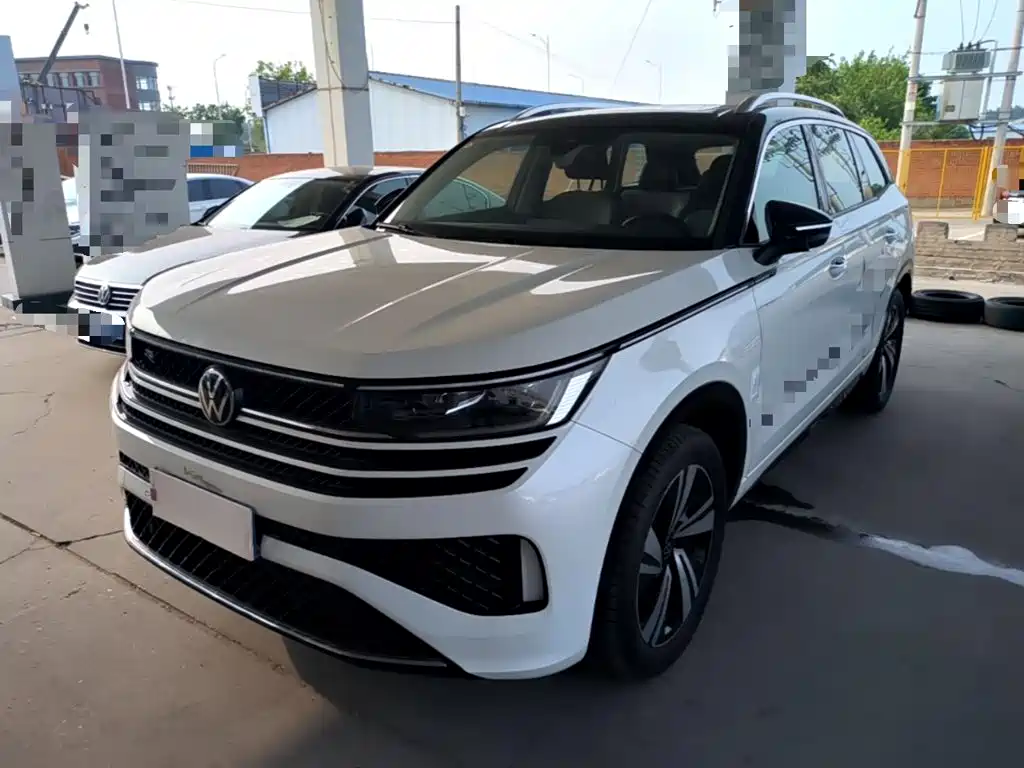 Volkswagen Tavendor 2023 380TSI R-Line