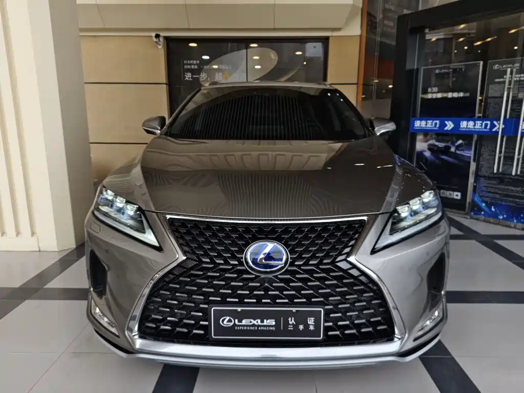 Lexus RX 2020 450hL Elegant 7 мест