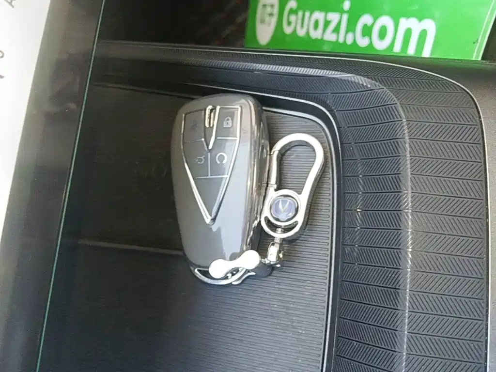 Changan Yida — миниатюра 9
