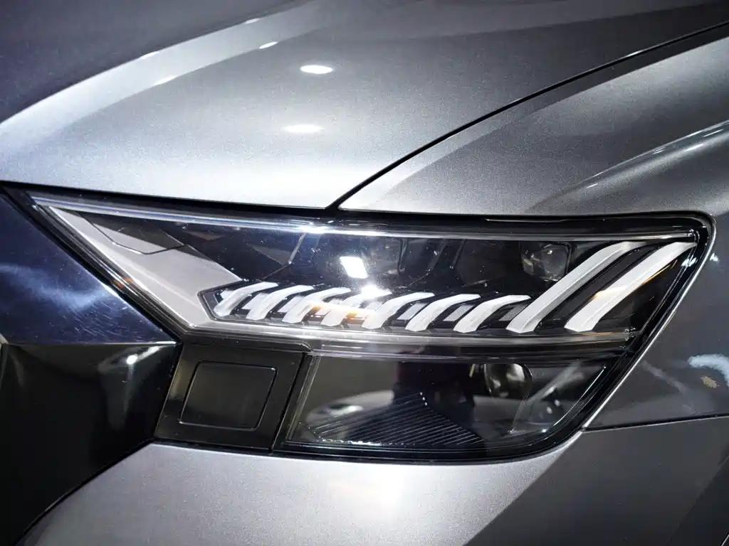 Audi RS Q8 — миниатюра 52