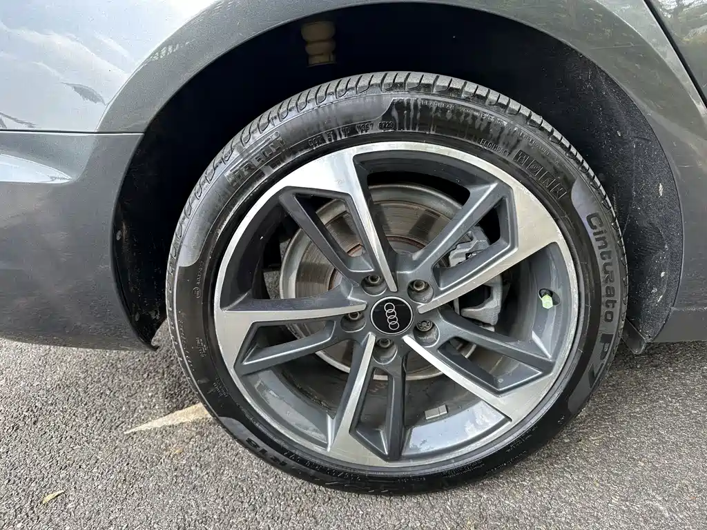 Audi A4L — миниатюра 31