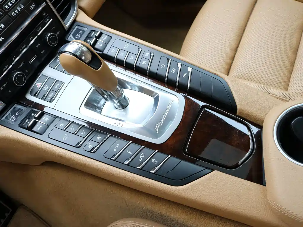 Porsche Panamera — миниатюра 16