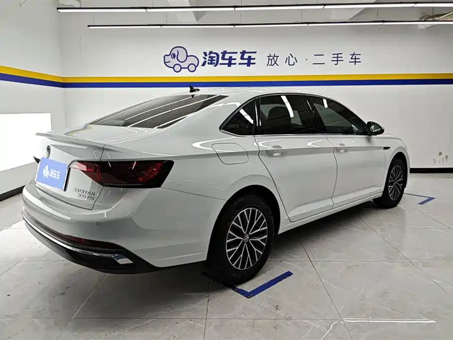 Volkswagen Sagitar 2024 200TSI DSG