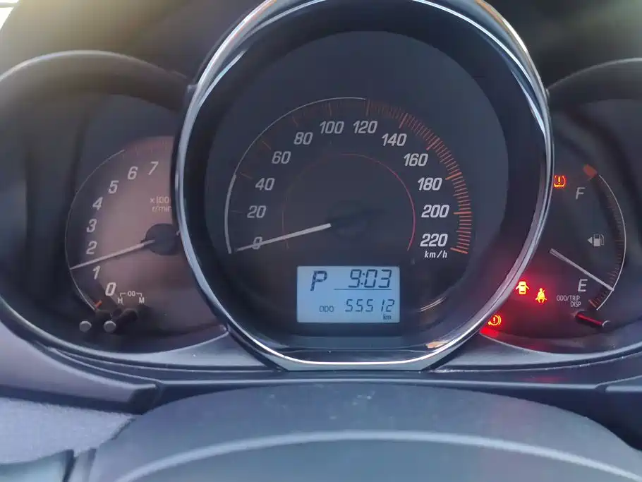 Toyota Yaris L — миниатюра 13