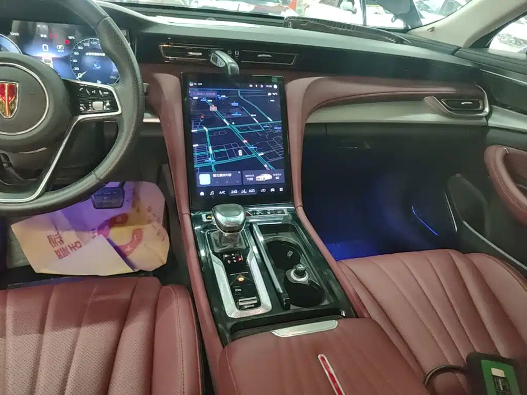 Hongqi Hongqi H5 — миниатюра 13