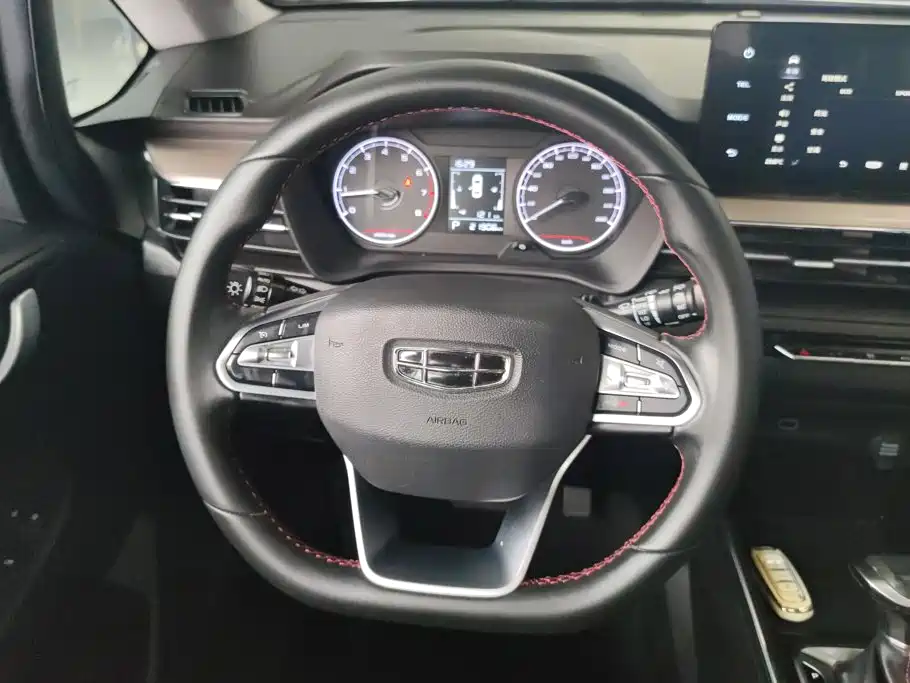 Geely Vision X3 — миниатюра 15