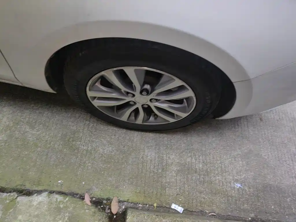 Buick Excelle — миниатюра 8