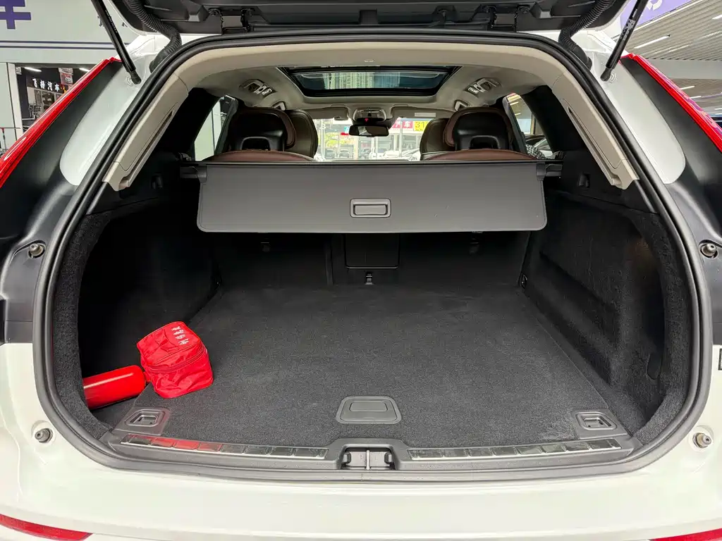 Volvo XC60 — миниатюра 20