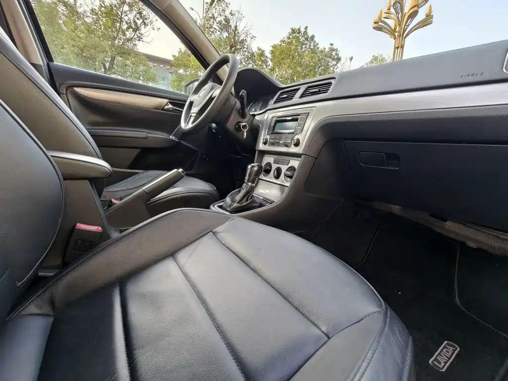Volkswagen Lavida — миниатюра 14