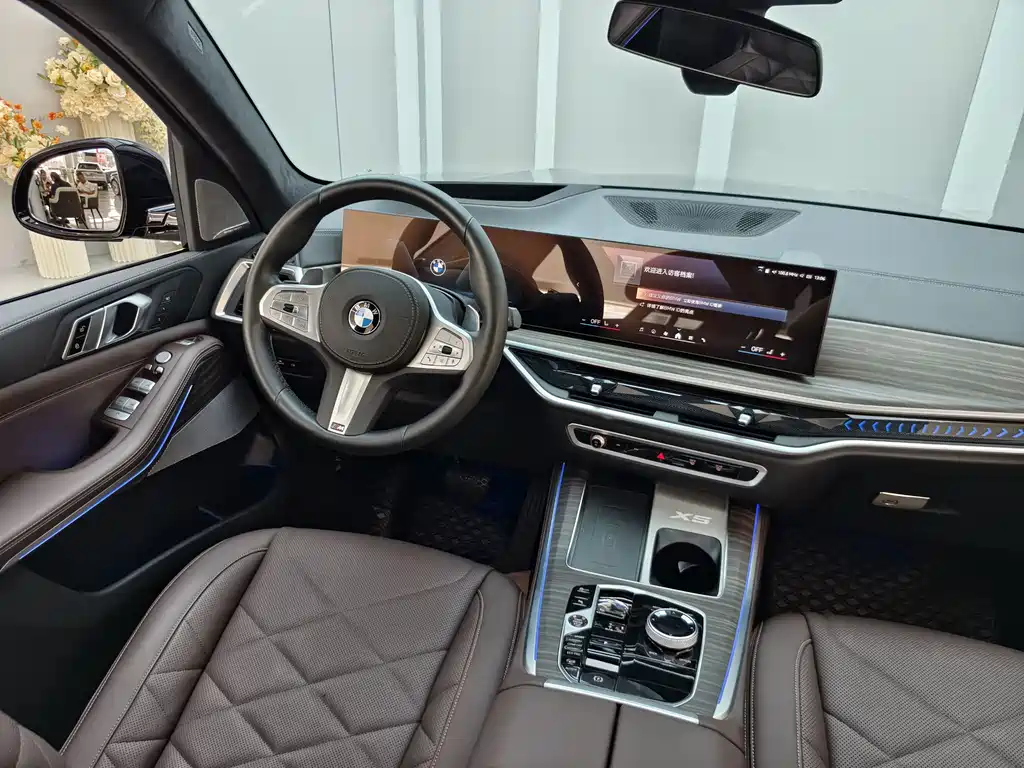 BMW X5 2023 xDrive 40Li M Sport
