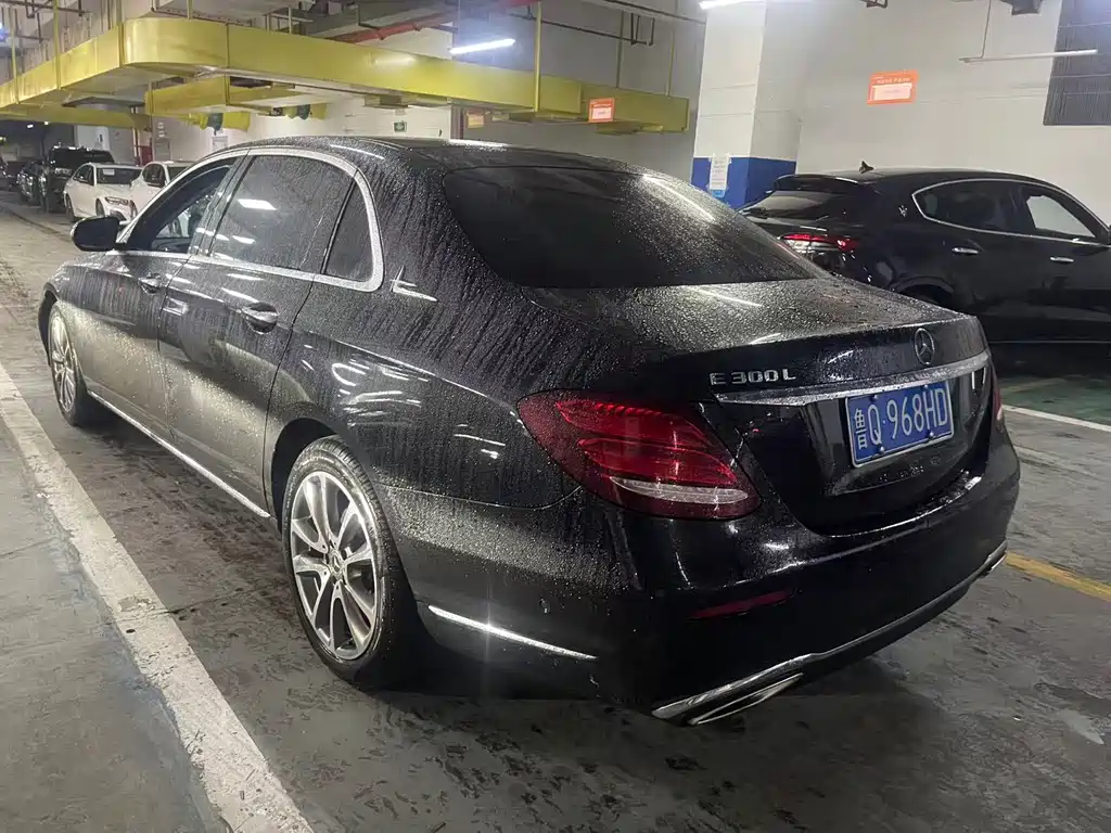 MERCEDES-BENZ E CLASS