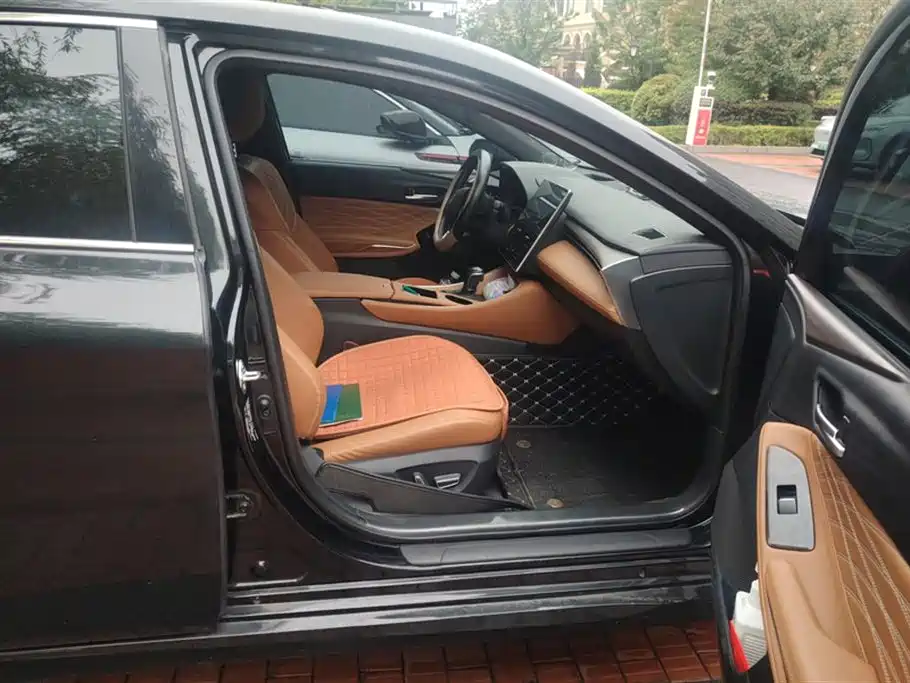 Toyota Avalon 2024 2.0L Luxury