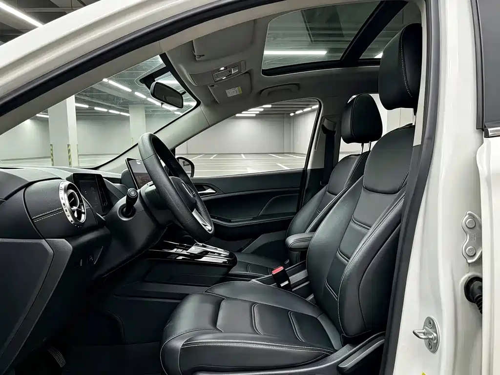 BYD Yuan EV — миниатюра 4