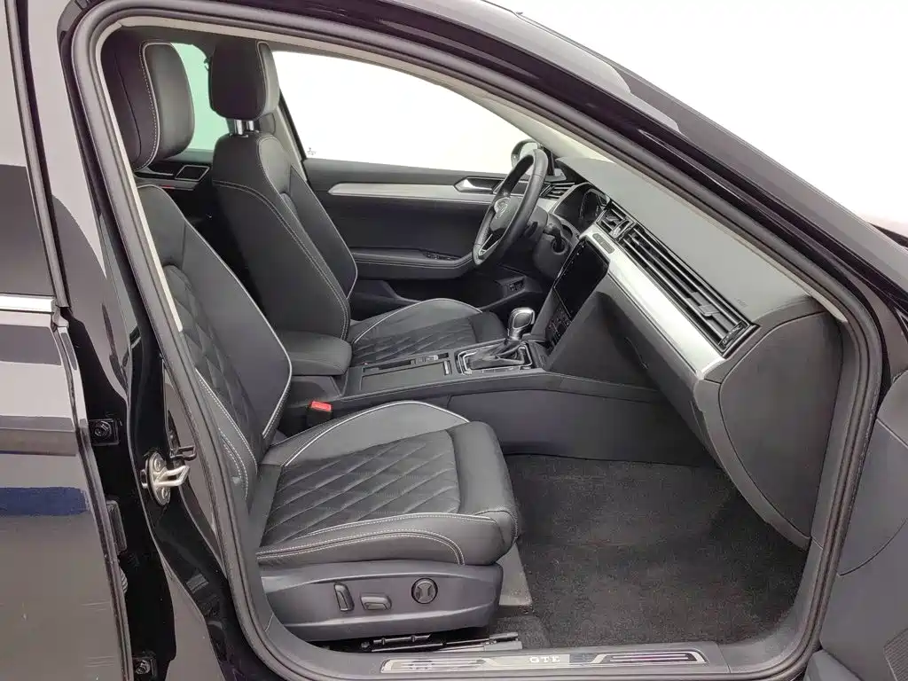 Volkswagen 迈腾 PHEV — миниатюра 23