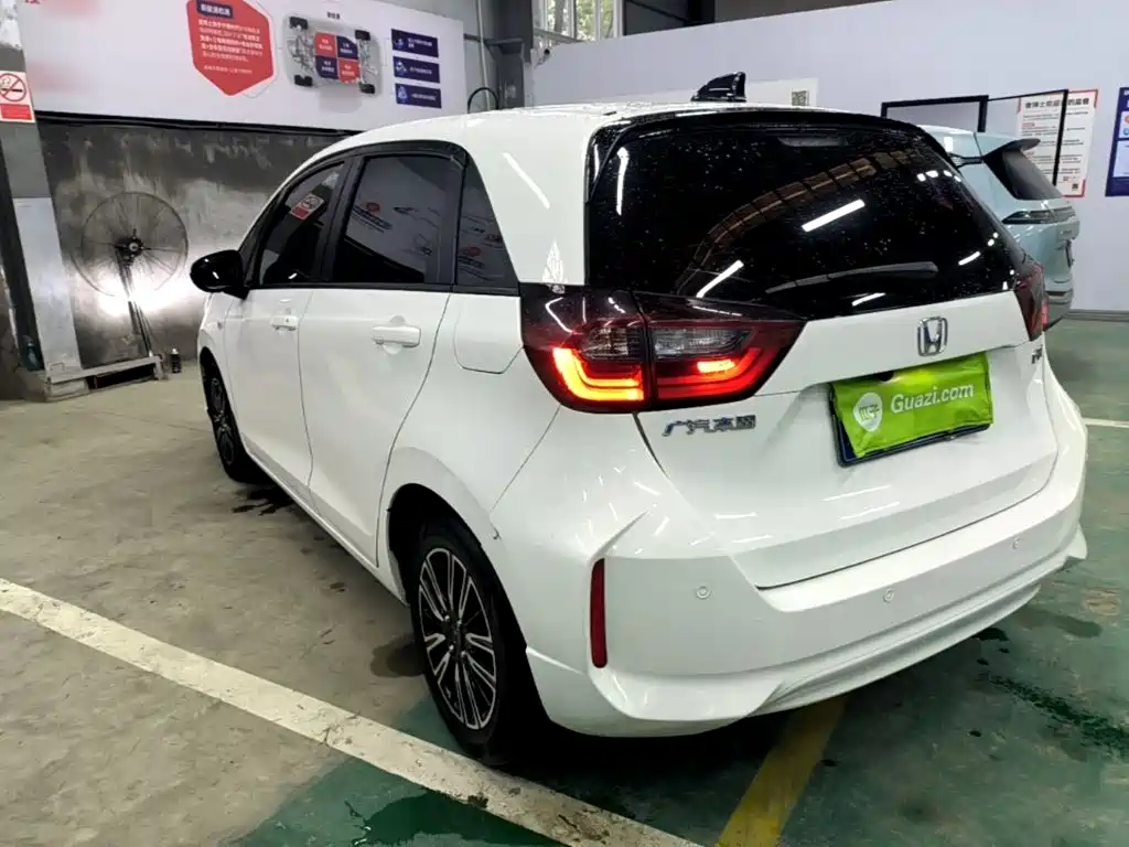 Honda Fit — миниатюра 5