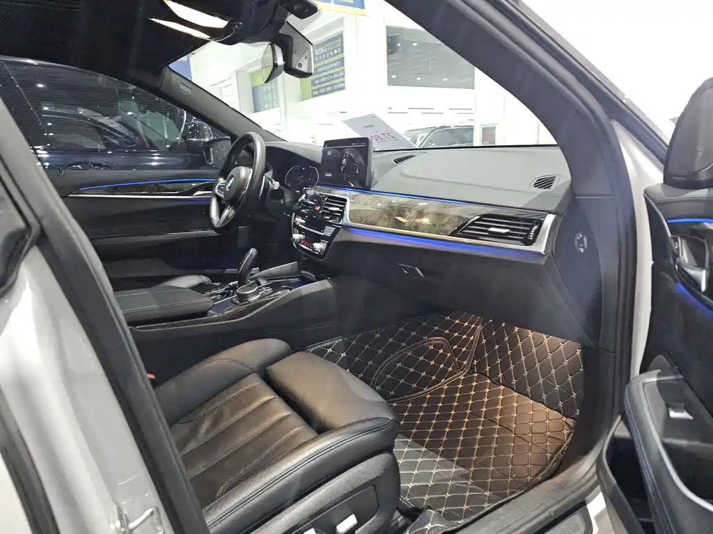 BMW 6 SERIES GT