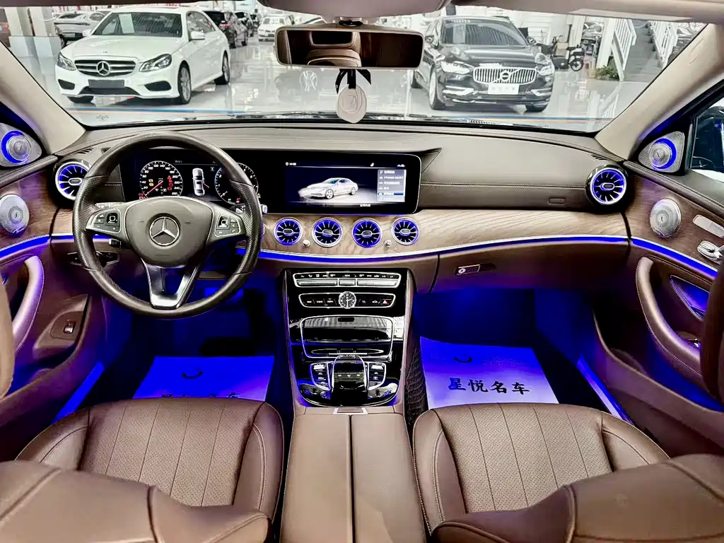 MERCEDES-BENZ E CLASS