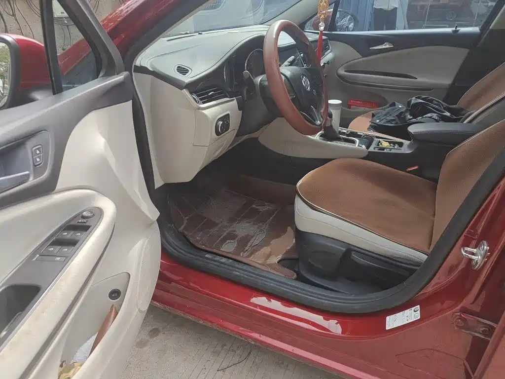 Buick Verano — миниатюра 12