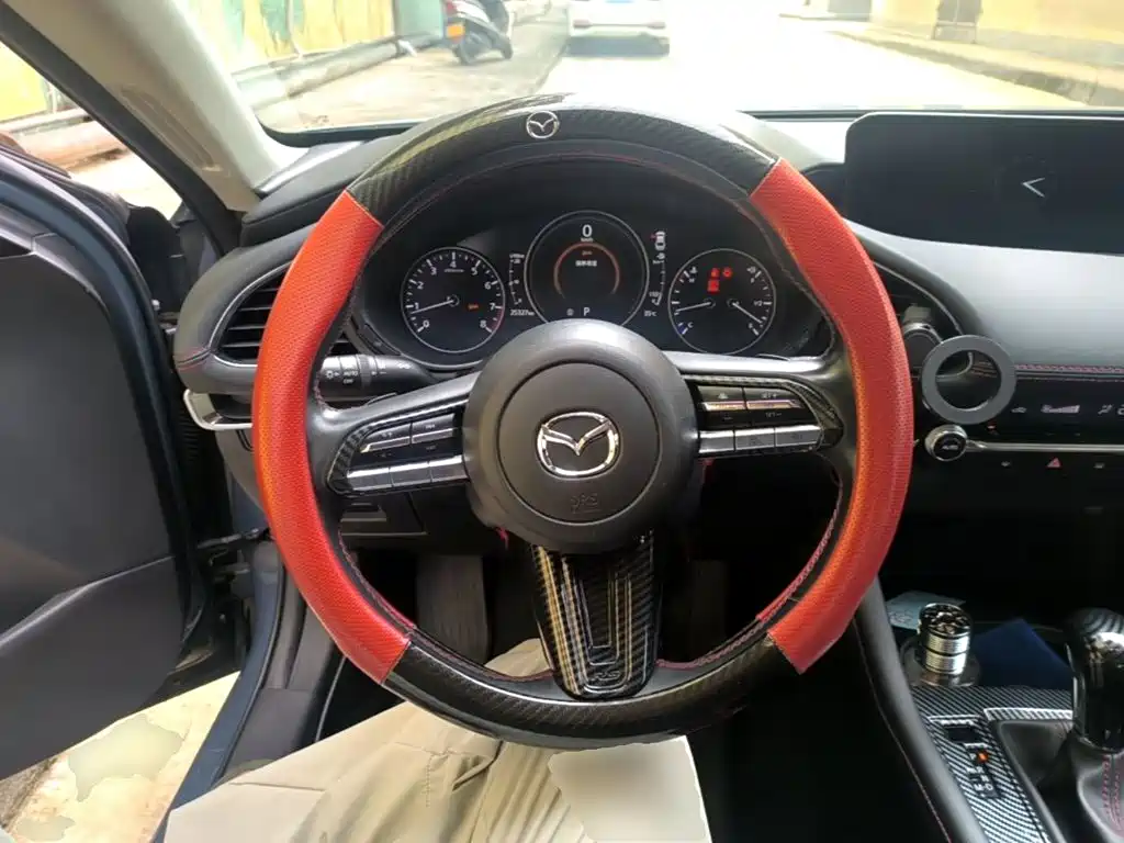 Mazda 3 Axela — миниатюра 11