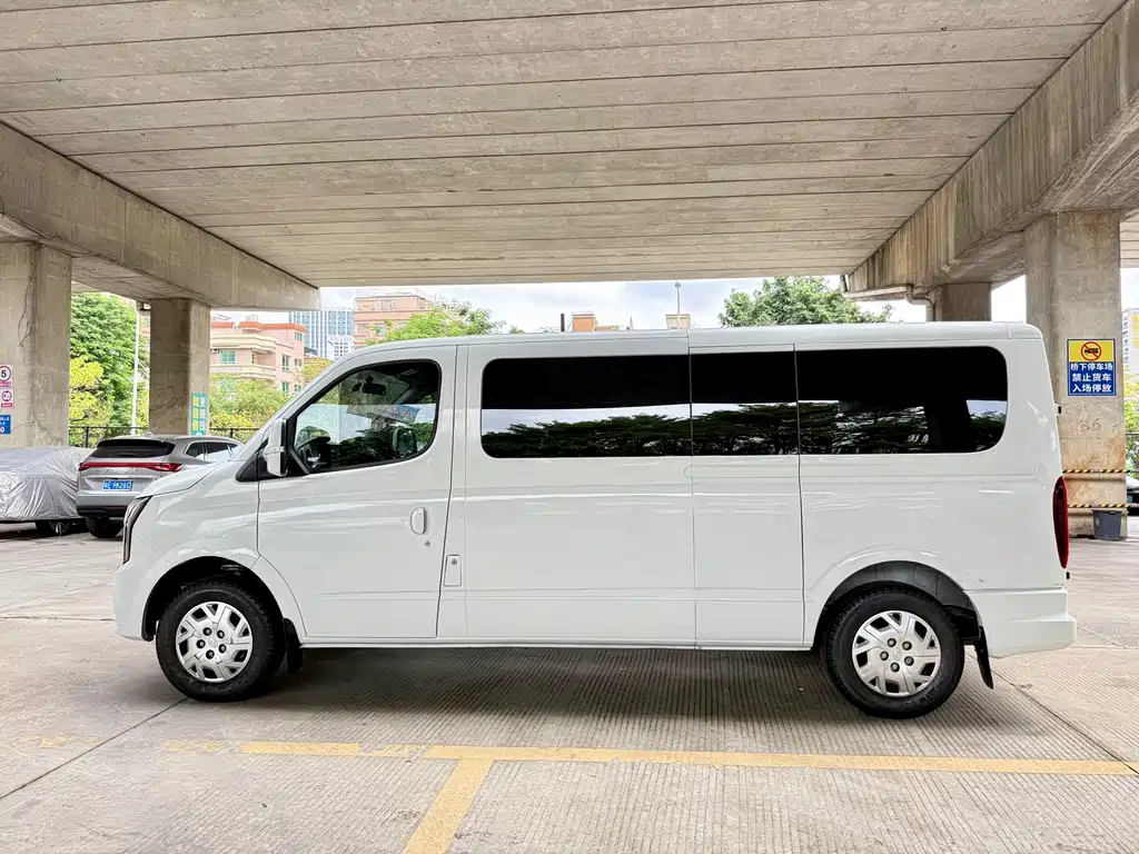 MAXUS V80 — миниатюра 8