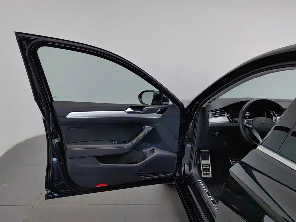 Volkswagen 迈腾 PHEV — миниатюра 8