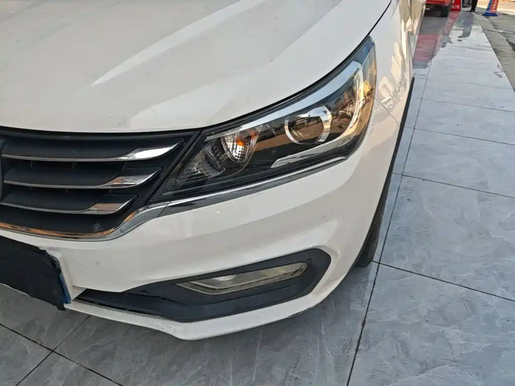 Baojun 310W — миниатюра 24