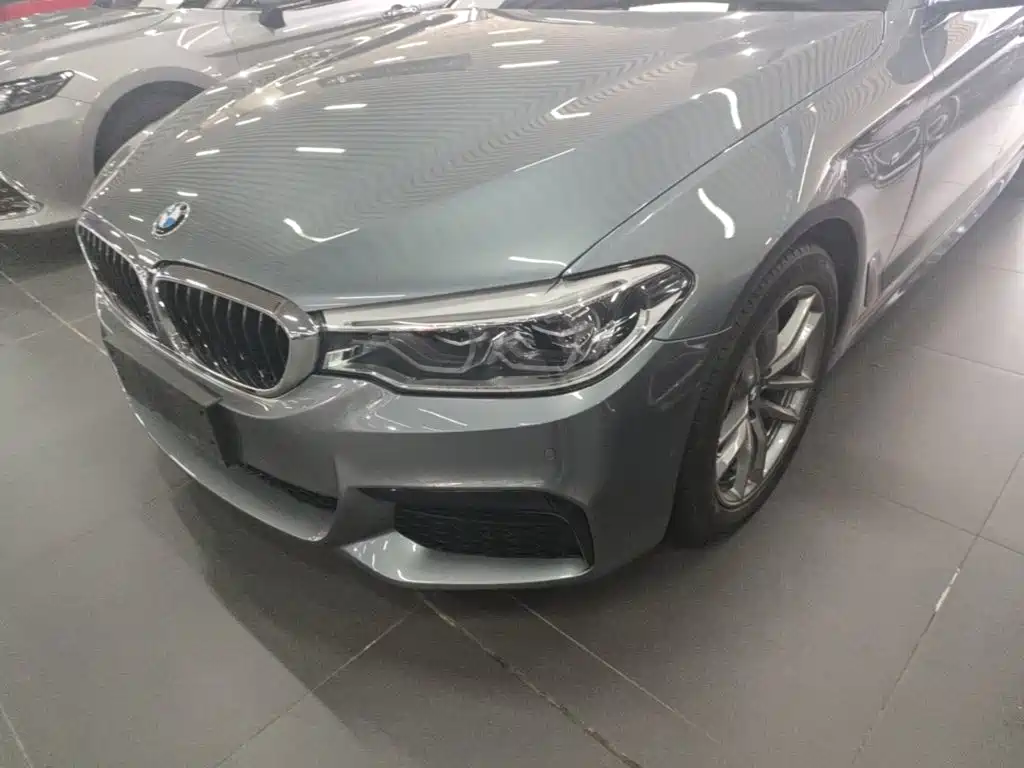 BMW 5 Series (Import) — миниатюра 24