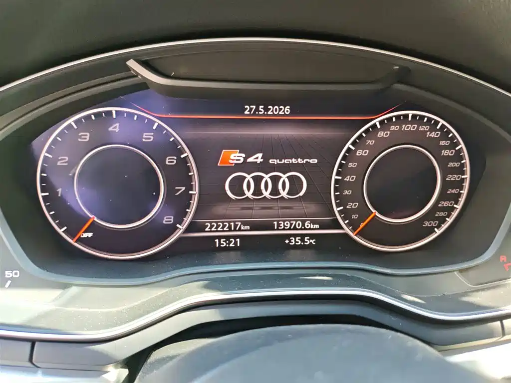 Audi A4L 2019 40 TFSI Fashion VI