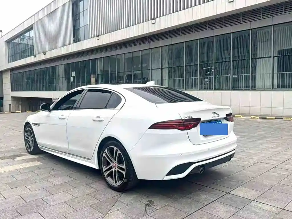 Jaguar XEL — миниатюра 9